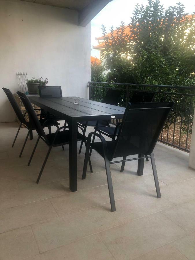 Apartman Dukic Okrug Gornji Esterno foto